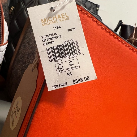 Michael Kors Orange Shoulder Bag with Metallic Clasp - Picture 3 of 4